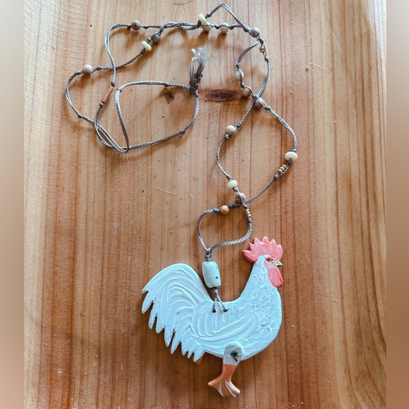 Jewelry - Vintage wooden chicken necklace